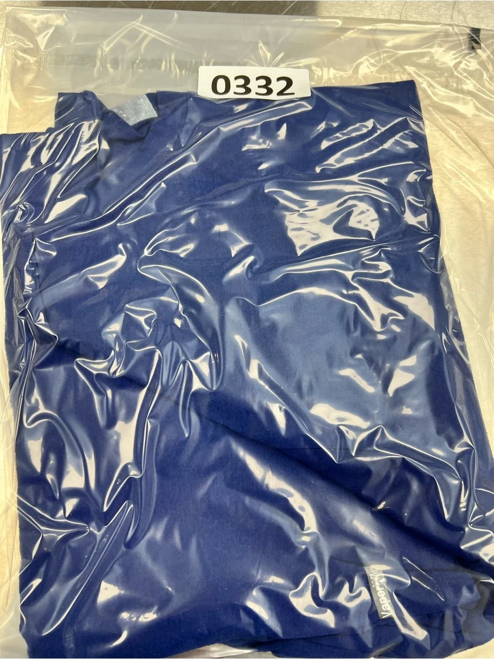 The North Face Men's Long-Sleeve Crew Vapor Wick Shirt - Royal Blue